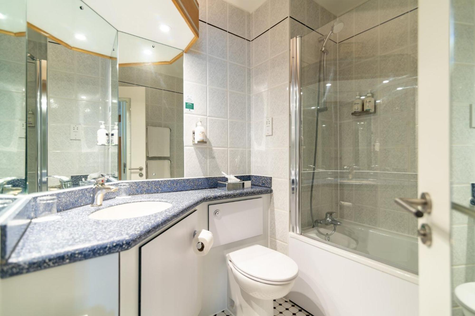 Holiday Inn Ashford - North A20 By Ihg Eksteriør billede
