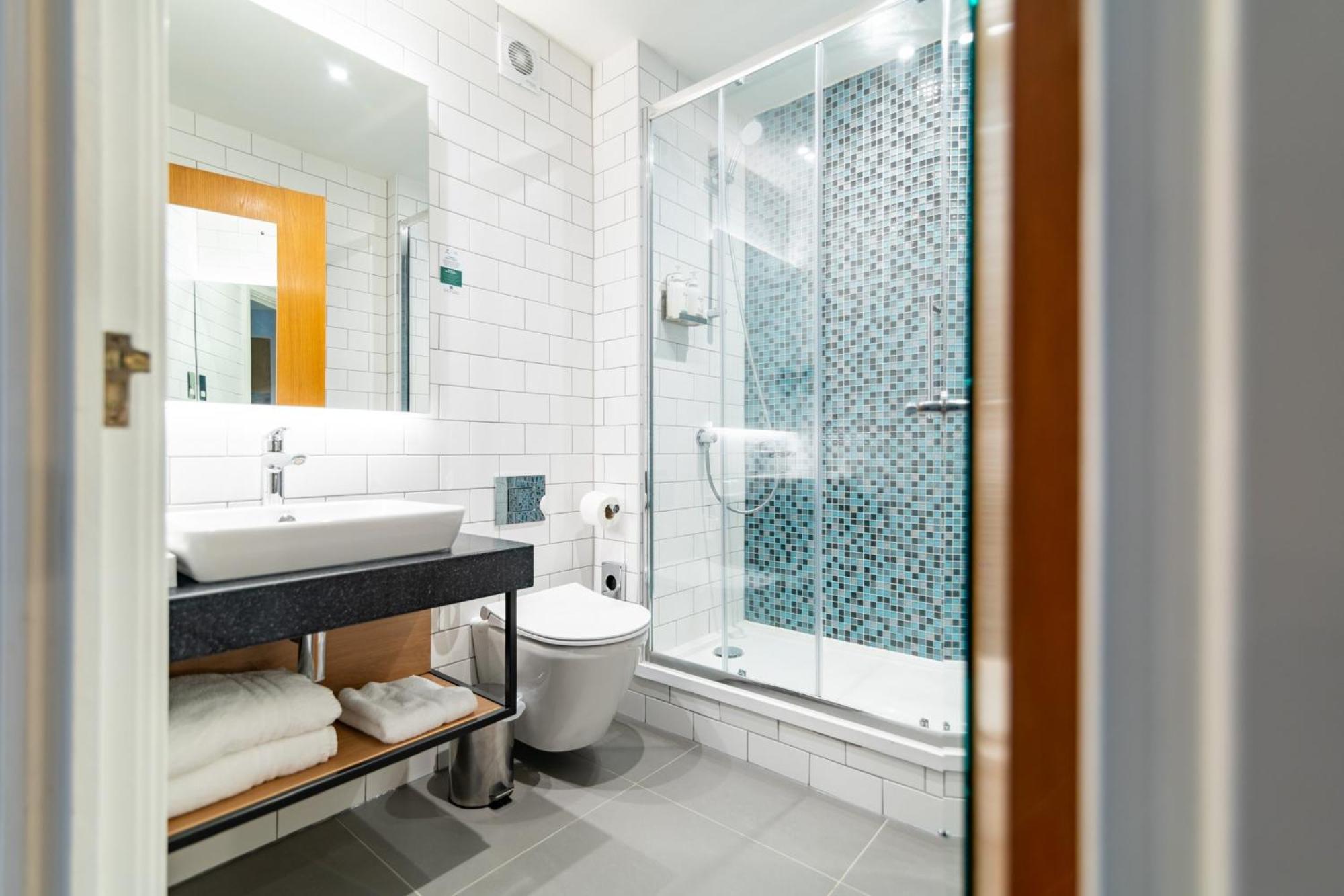 Holiday Inn Ashford - North A20 By Ihg Eksteriør billede